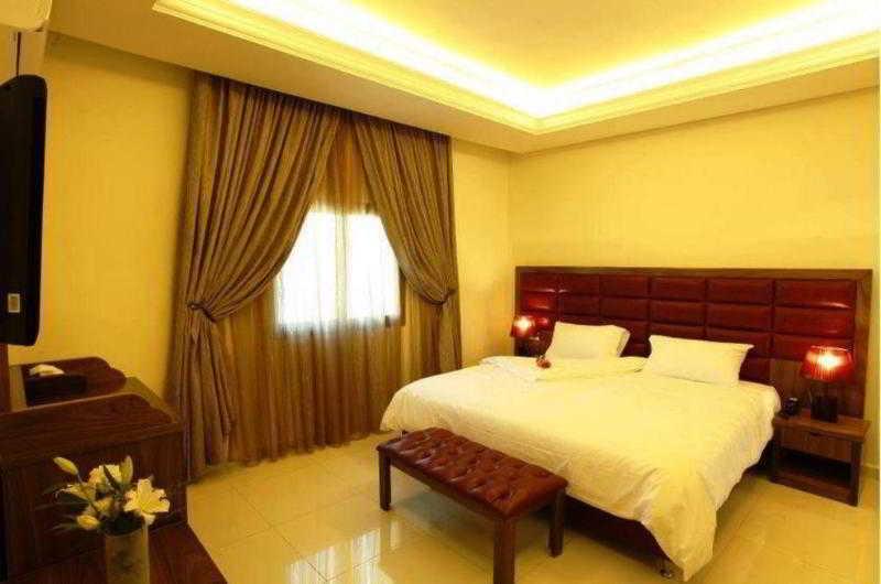 Hotel Le Noble Zouk El Kharab Zewnętrze zdjęcie